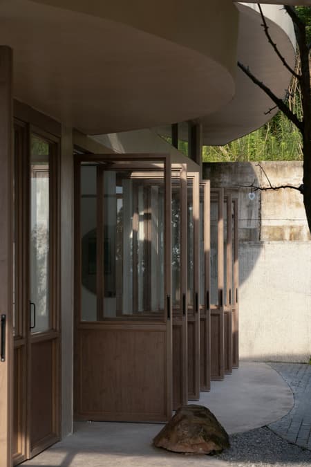 Buzzy Sunny· Feixue Pavilion